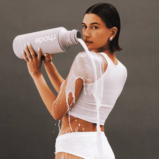 Hailey bieber rhode 